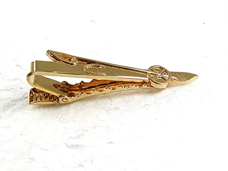 Goldtone Ski Tie Clasp 72117