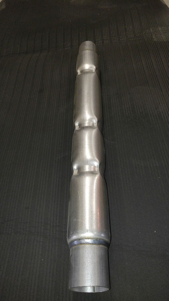 24" Chambered Muffler 2.5" High Performance