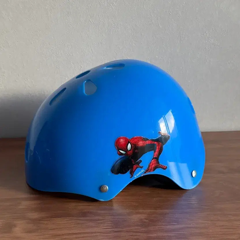 Marvel Spider-Man Kids Helmet & Protective Gear Set