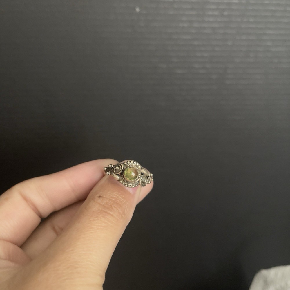Sterling Silver Native Green Gem (maybe Peridot) Ring Size 6.25