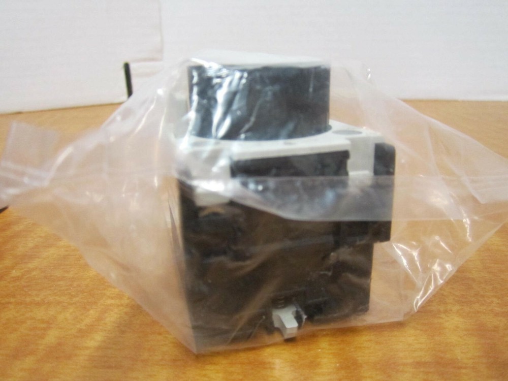 IEC Timer Attachment Off Delay 1-3 Sec Front Mounting 2 Contacts -Qty 3