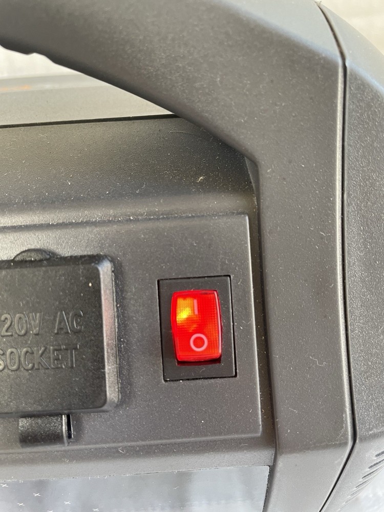 Battery Charger Xantrex Power pack 200