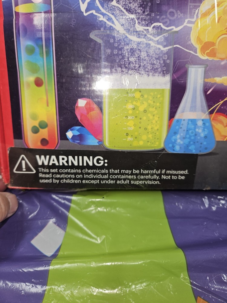 NIB STEM Einstein Box Ultimate Science Kit