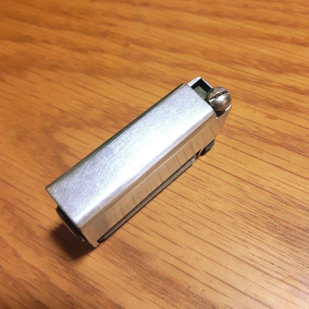 Working dunhill oil lighter silver without box