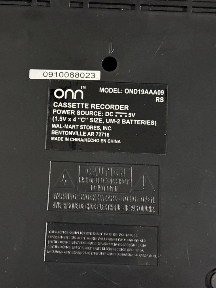 ONN Recorder Cassette Tape Player Speaker. Model OND19AAA09 Fully Tested. Handle