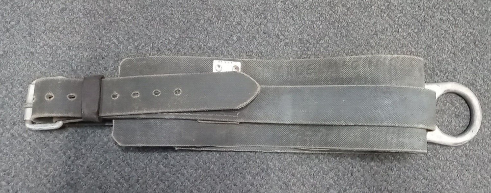 WM Bashlin Co. Utility Pole Saftey Harness No. 77NO Code W Size L