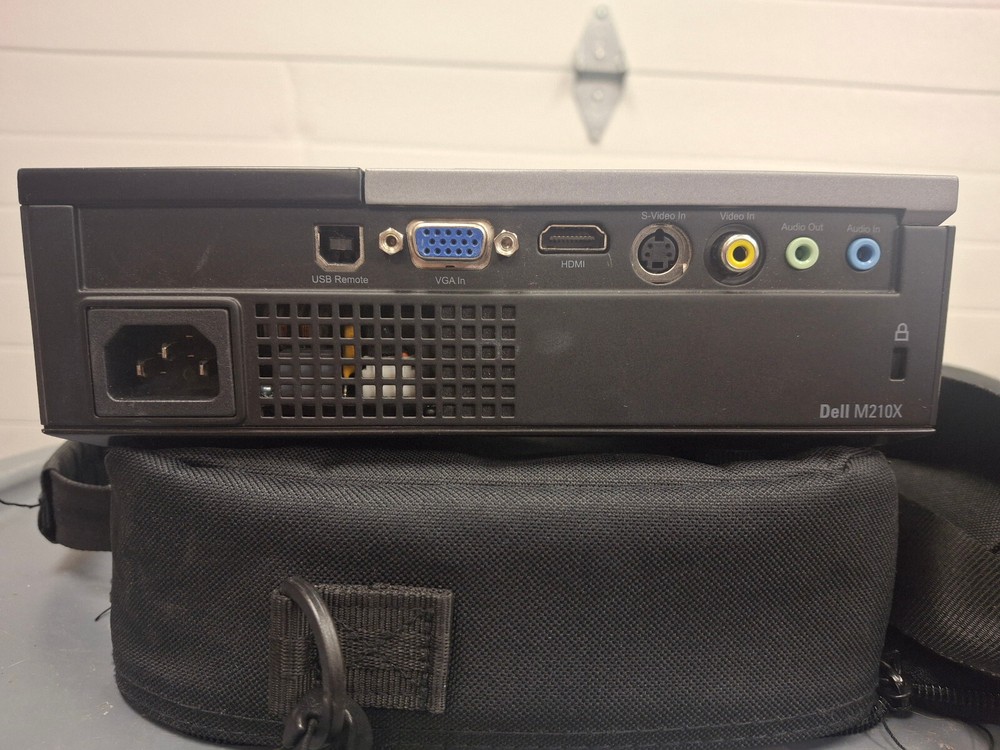 Dell M210X, Mobile Projector, HDMI, 2000 Lumens
