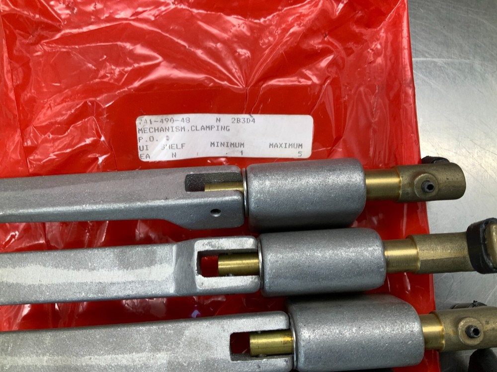 (6) Clamping Mechanisms/Handles