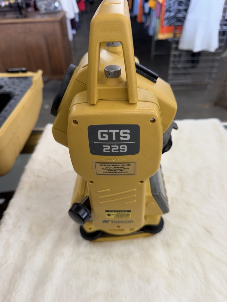 Topcon GTS 229 Total Station With Accessories