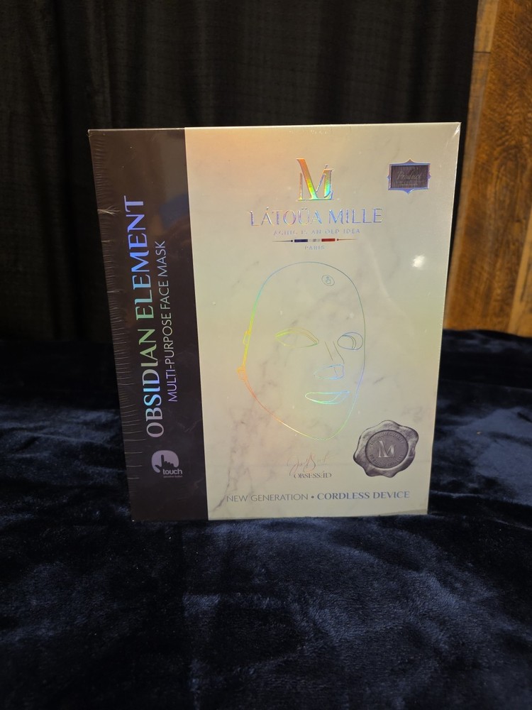 Latoua Mille - Obsidian Element LED Face Mask