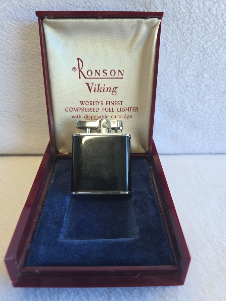 Vintage Ronson BU-TANK Lighter In Original Box