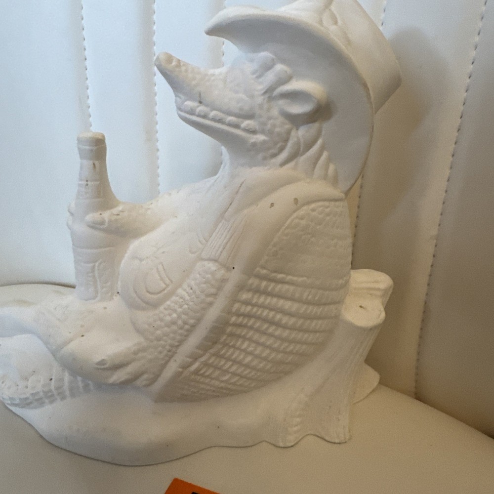 LoneStar ArmaDillo Bisque Ready To Paint 🎨 ED