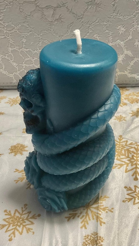 Handmade Skull & Snake 4" X 2" Scented💕💕