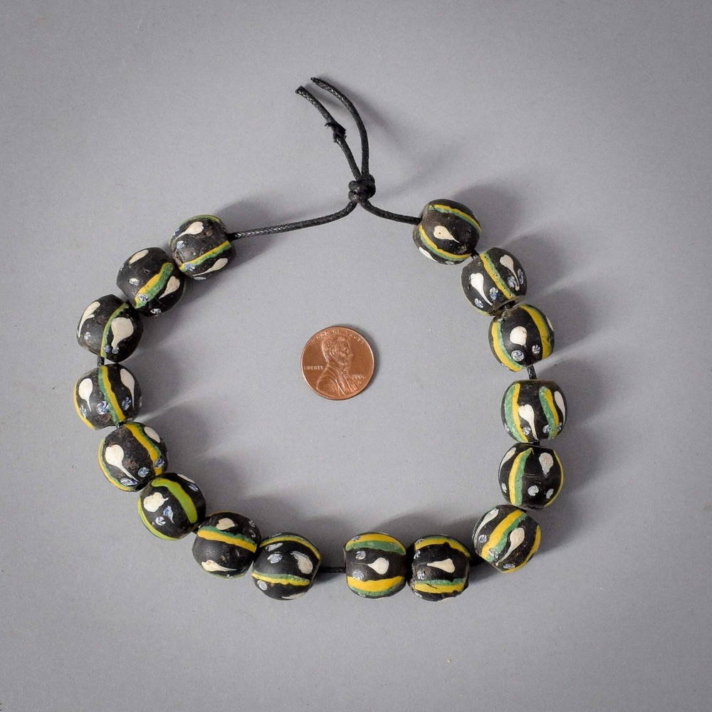16 Ghost Venetian Black Trade Beads