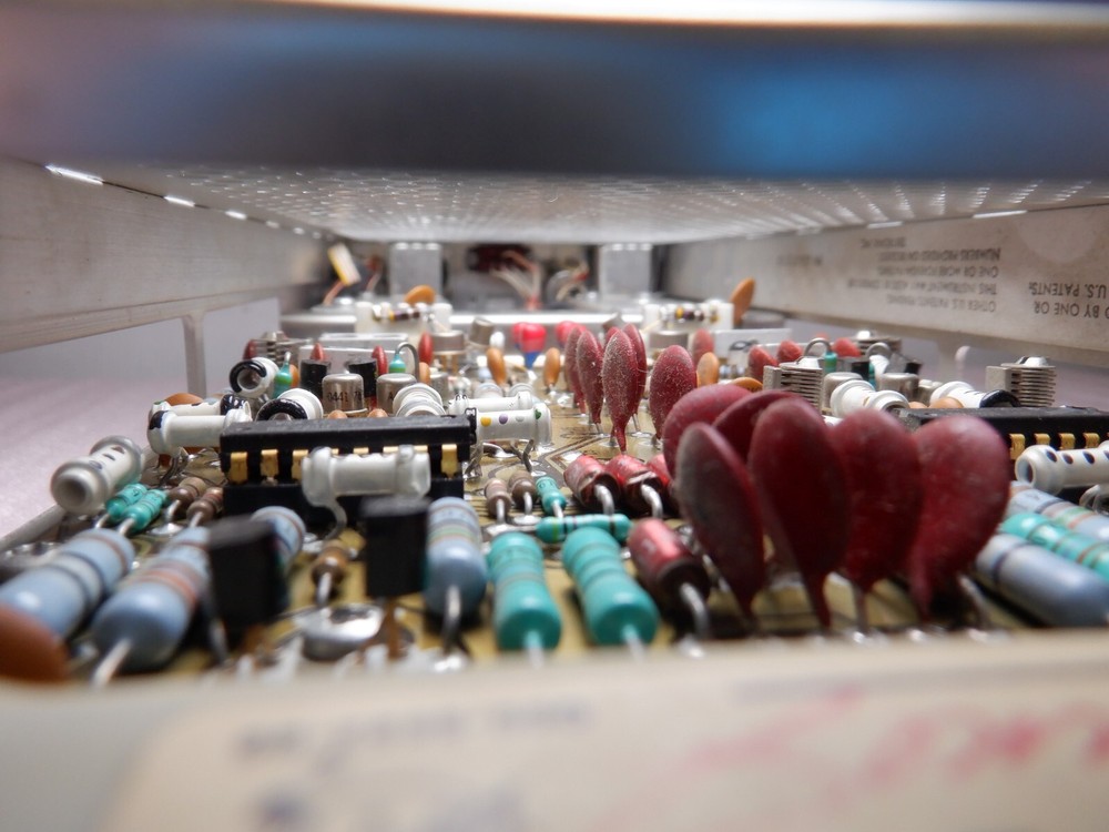 TEKTRONIX 7A18 DUAL TRACE AMPLIFIER