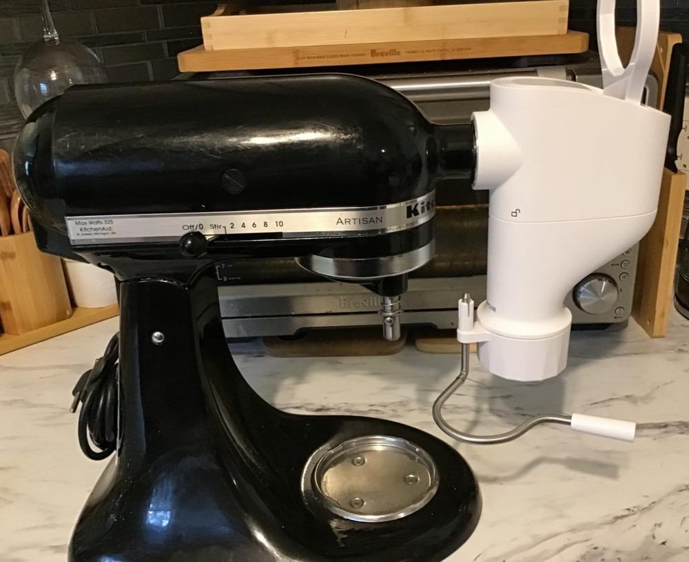 Kitchenaid Pasta Press Attachment with 7 Discs Gourmet Pasta Maker