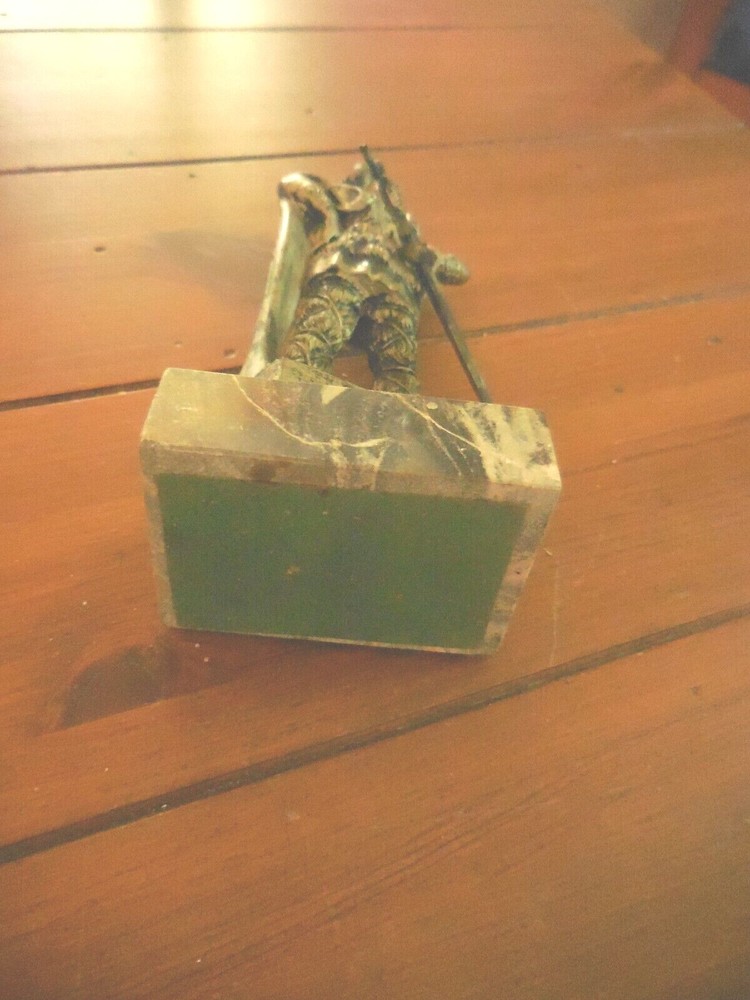 Harald Viking Statuette