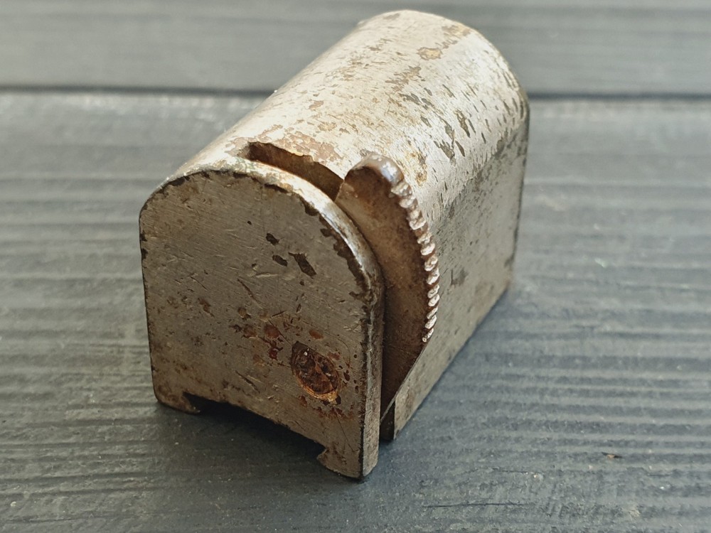 Original German WWII MG light sight (relic).