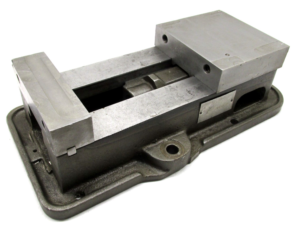 KURT ANGLOCK 6" MILLING MACHINE VISE - #D60
