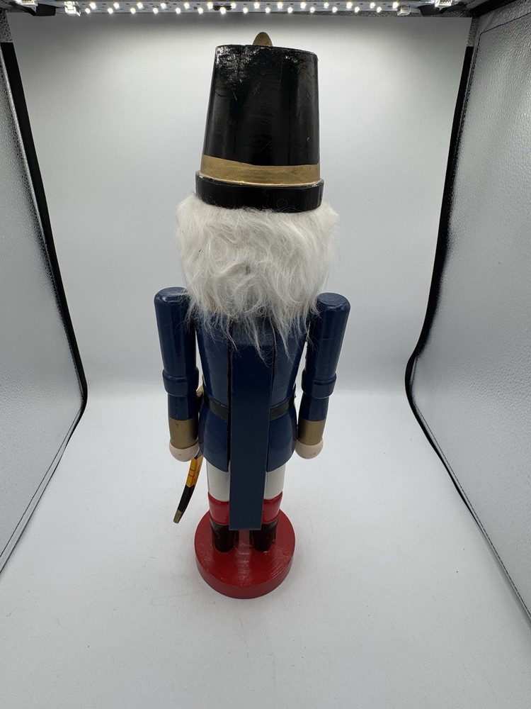 20” Tall Thick Nutcracker Guard