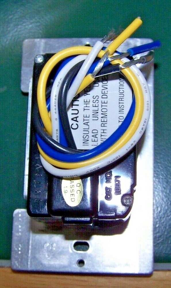 Leviton Microprocessor DIMMER - 10671-A - NIB!