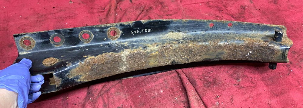 Muffler Mounting Bracket VOLVO 21359582,