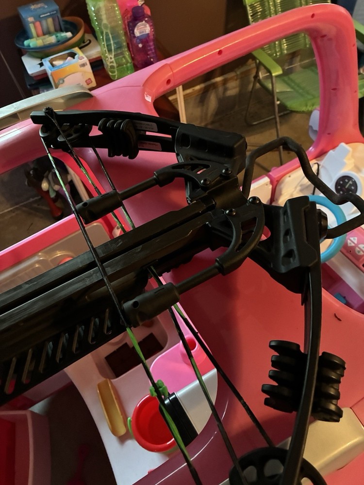 Killer Instinct Lethal 405 Compound Crossbow Black/Camouflage w/ Scope, Sling