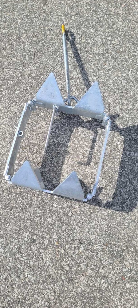 MEDIUM FOLD AND HOLD ANCHOR #19