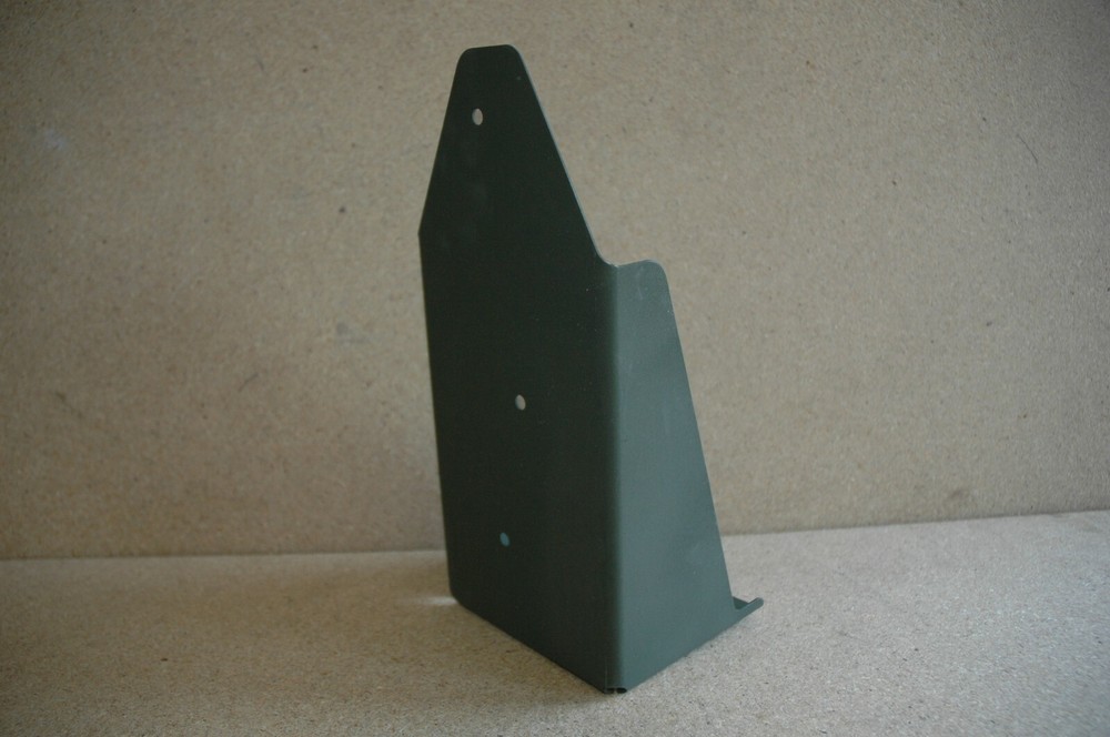 Bracket, decontamination appratus 2510-01-050-9770