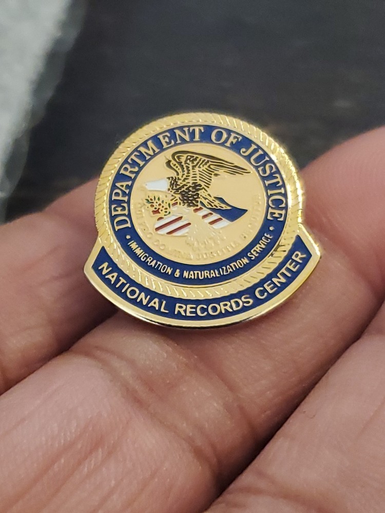 DOJ INS Immigration & Naturalization Service Pin