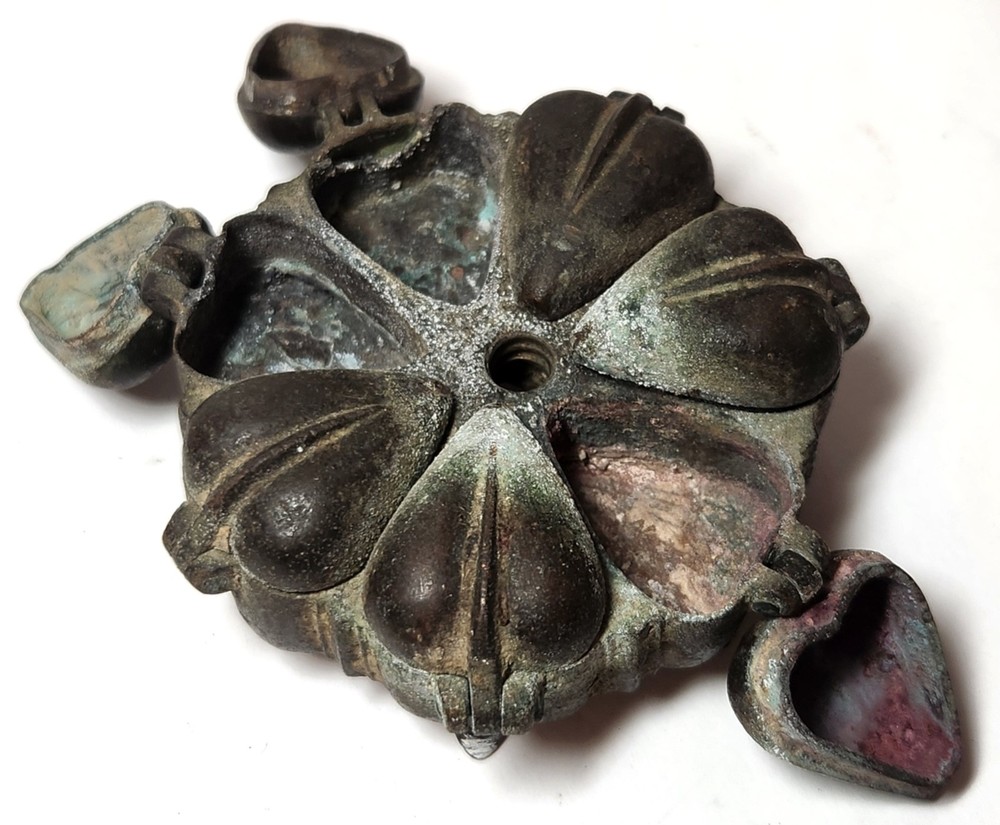 Early from India, Bronze Spice/Kukum Box
