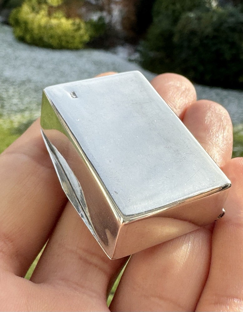 Vintage Solid 900 Silver Floral Design Pill / Snuff Box
