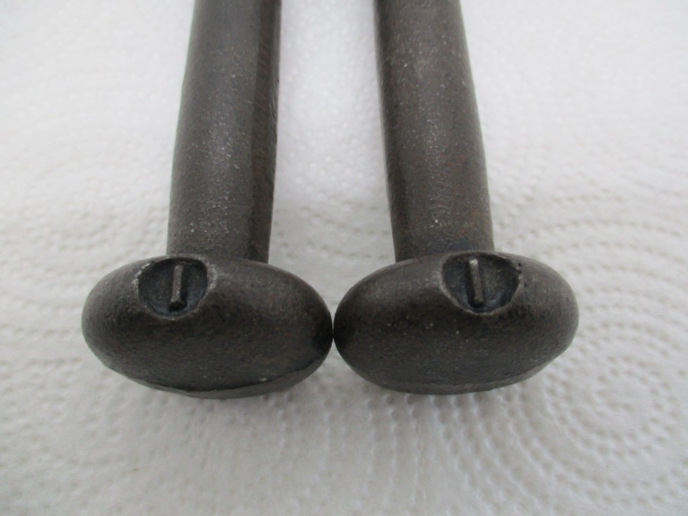 Two Vintage One-Pound Cast-Iron Hand Weights/Dumbbells