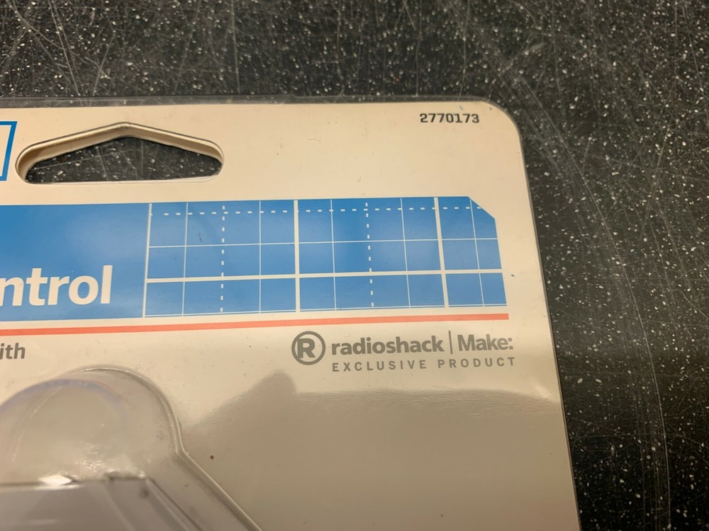 Make It Robotics Remote Control IR Sensing Remote RadioShack Exclusive 2770173