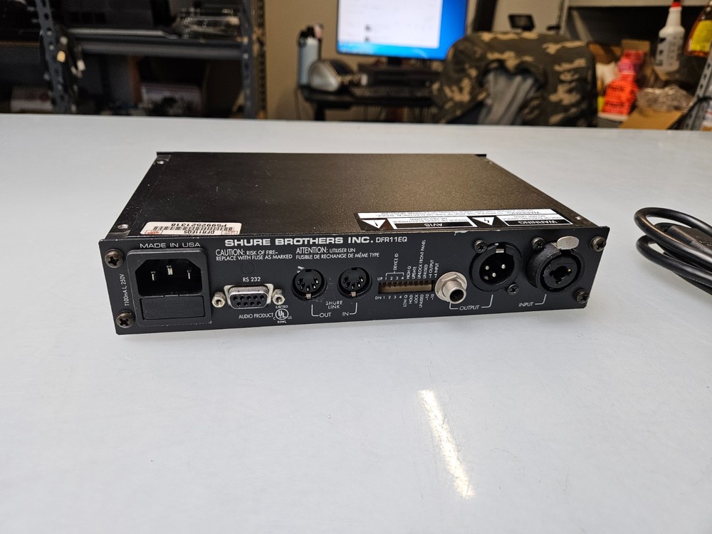 Shure DFR11EQ Digital EQ + Feedback Reducer