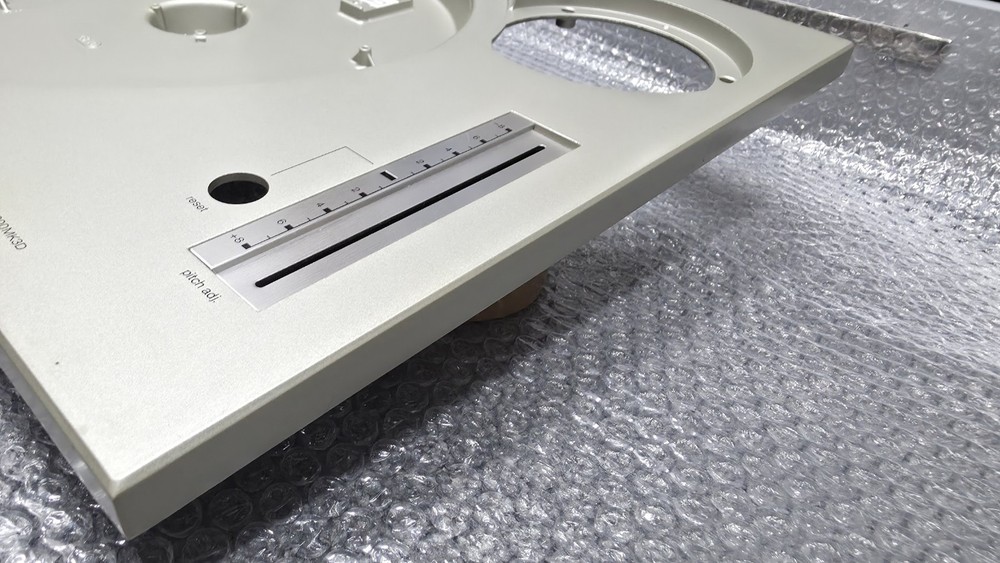 Technics sl1200 M3d, Mk3d. Original Plinth/cabinet