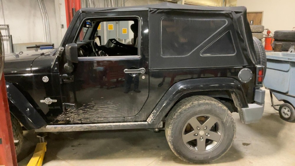 Used Windshield Frame fits: 2015 Jeep Wrangler Grade A