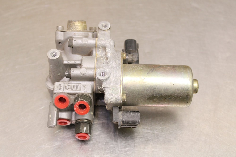 02-05 INTERCEPTOR 800 VFR800 ABS PUMP UNIT MODULE FRONT