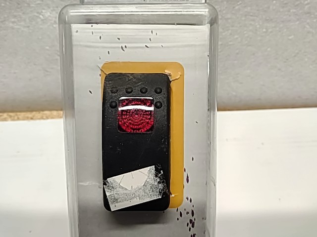 Rocker Switch 20Amp 3Pole-Red - ---- AMAZON NOS