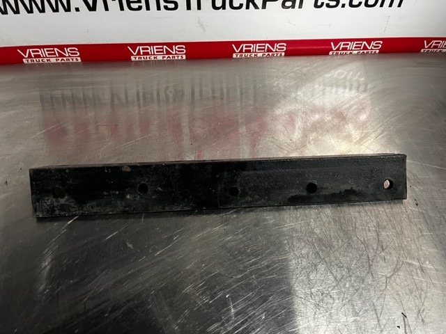 PETERBILT BRACKET-BATTERY/TOOL BOX