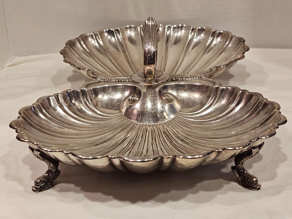 1922 AESTHETIC MIDCENTURY FISH & SHELL LG SOLID BUFFET SERVER CRESCENT SILVER