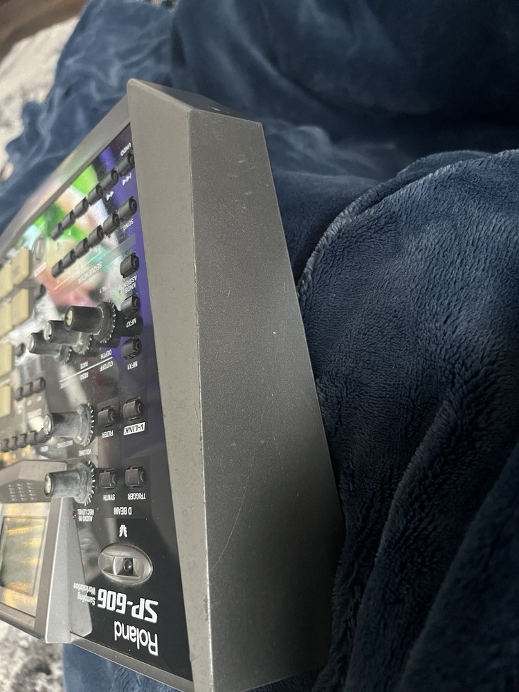 Roland SP-606 Sampling Workstation