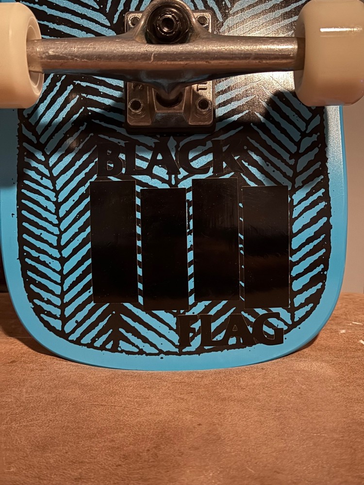 Mike Vallely autographed skateboard complete