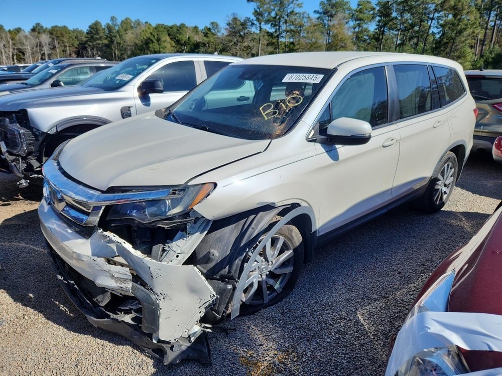 Used Headrest fits: 2019 Honda Pilot Grade A