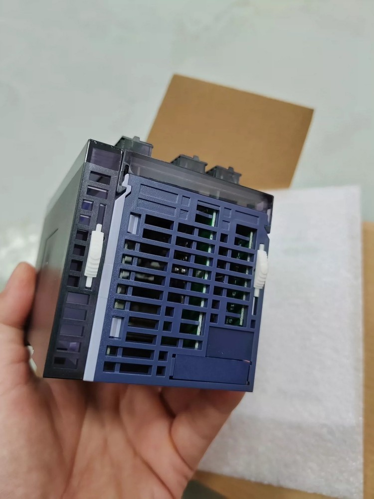 1pcs Xinje XL5E-32T4 Programmable Controller