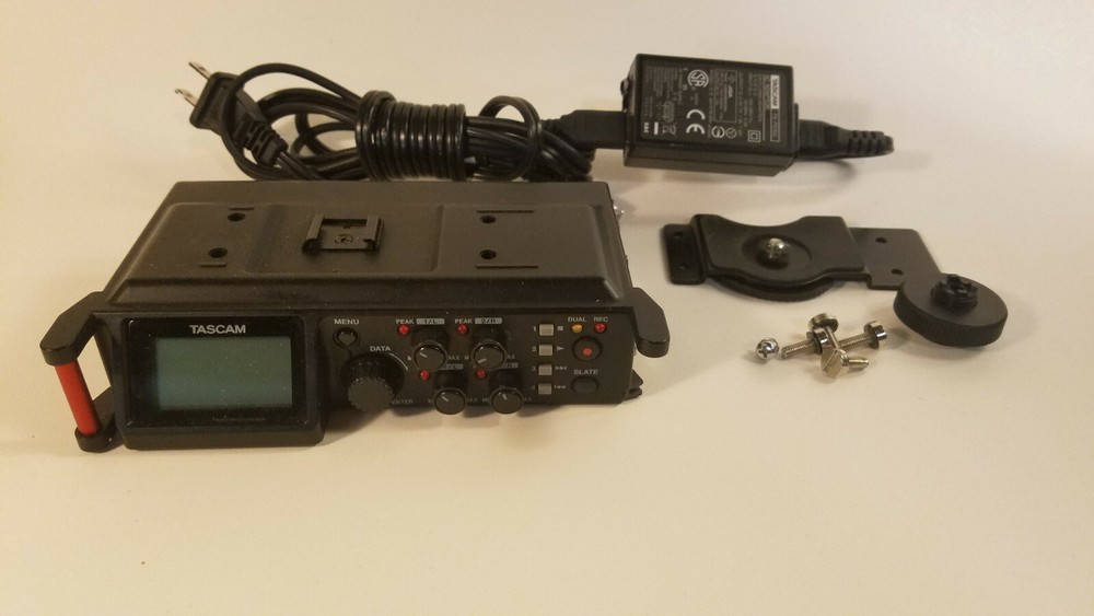 Tascam DR-700 Recorder Working Perfectly w/ broken strap mount (read)