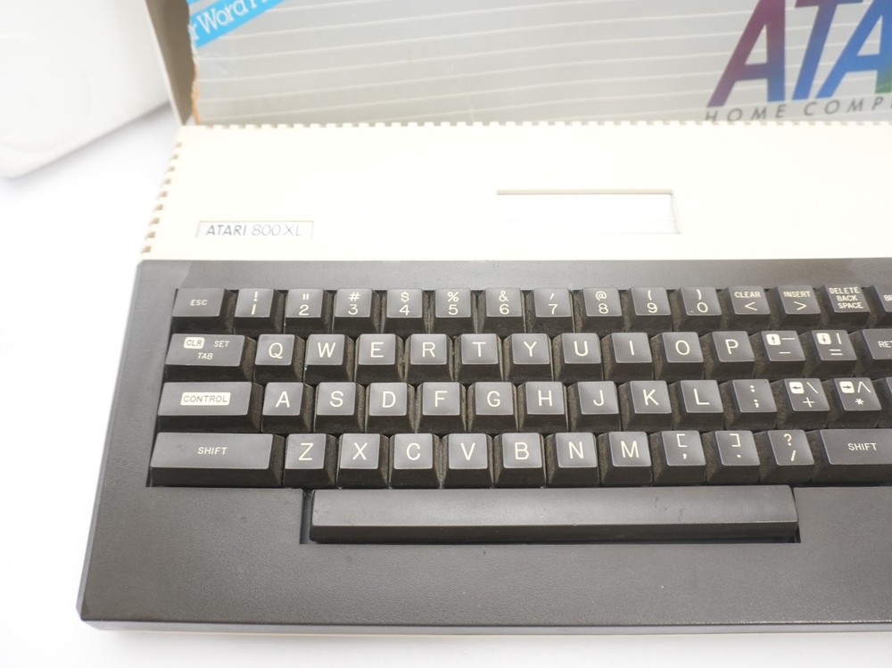 Atari 800XL Home Personal Computer With Box