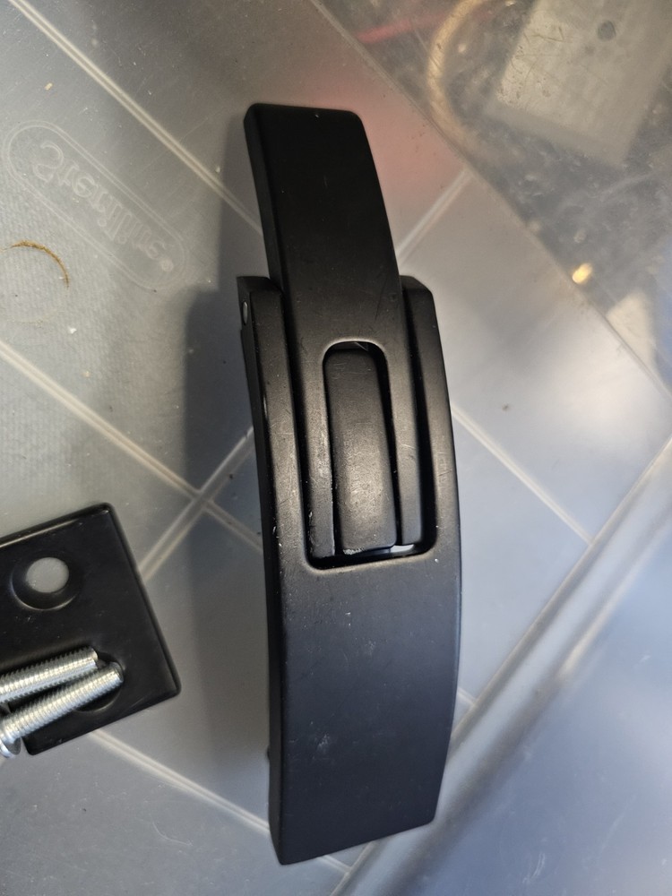 Weightlifting Lever Buckle