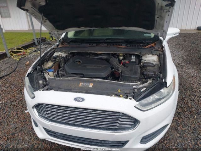 FUSION 2013 Glove Box 4856945
