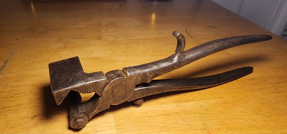 Estate Found Unknown Cutting Pliers Unbranded
